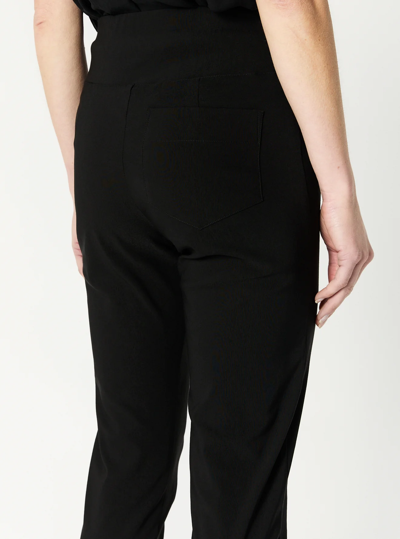 LONG CAPRI PANT - Image 7