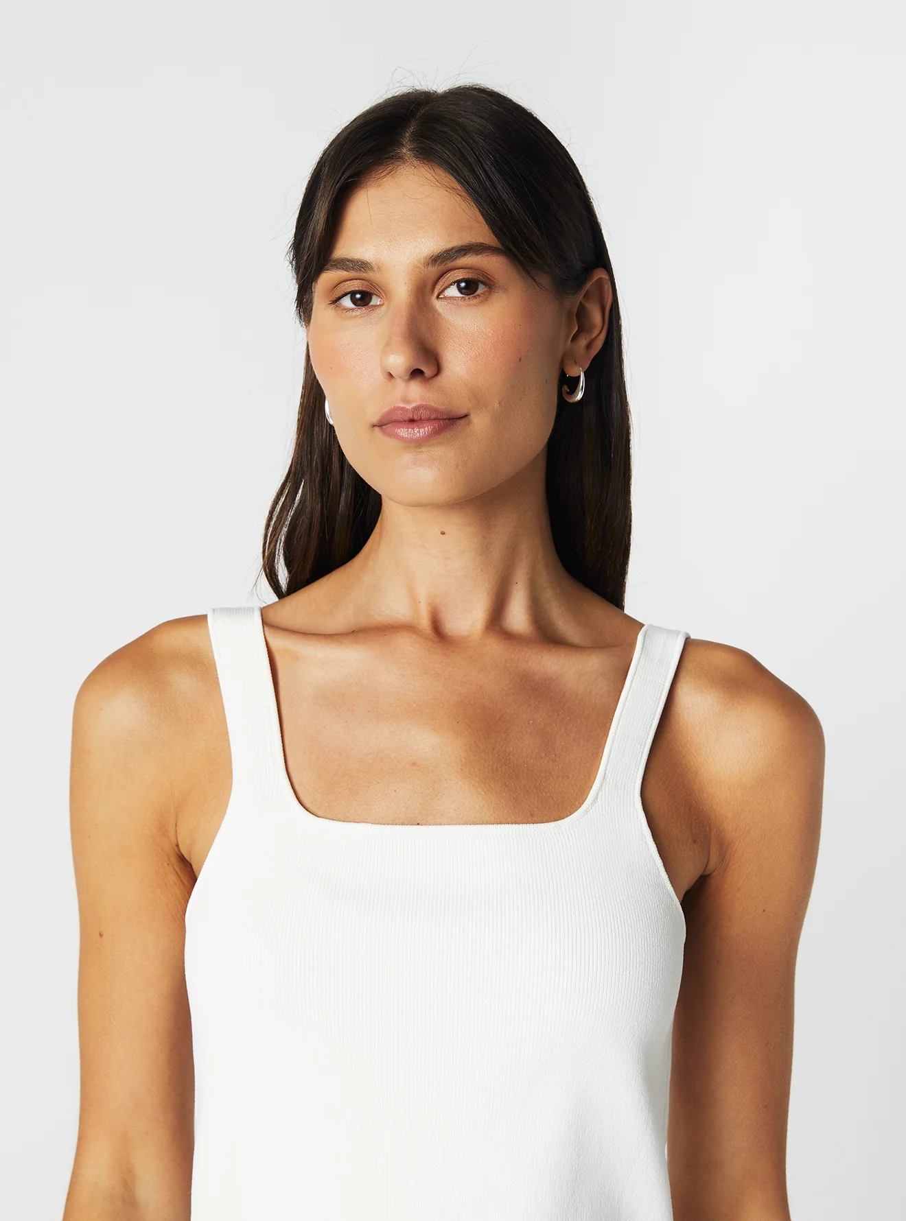 SCOOP NECK FITTED TANK - Image 4