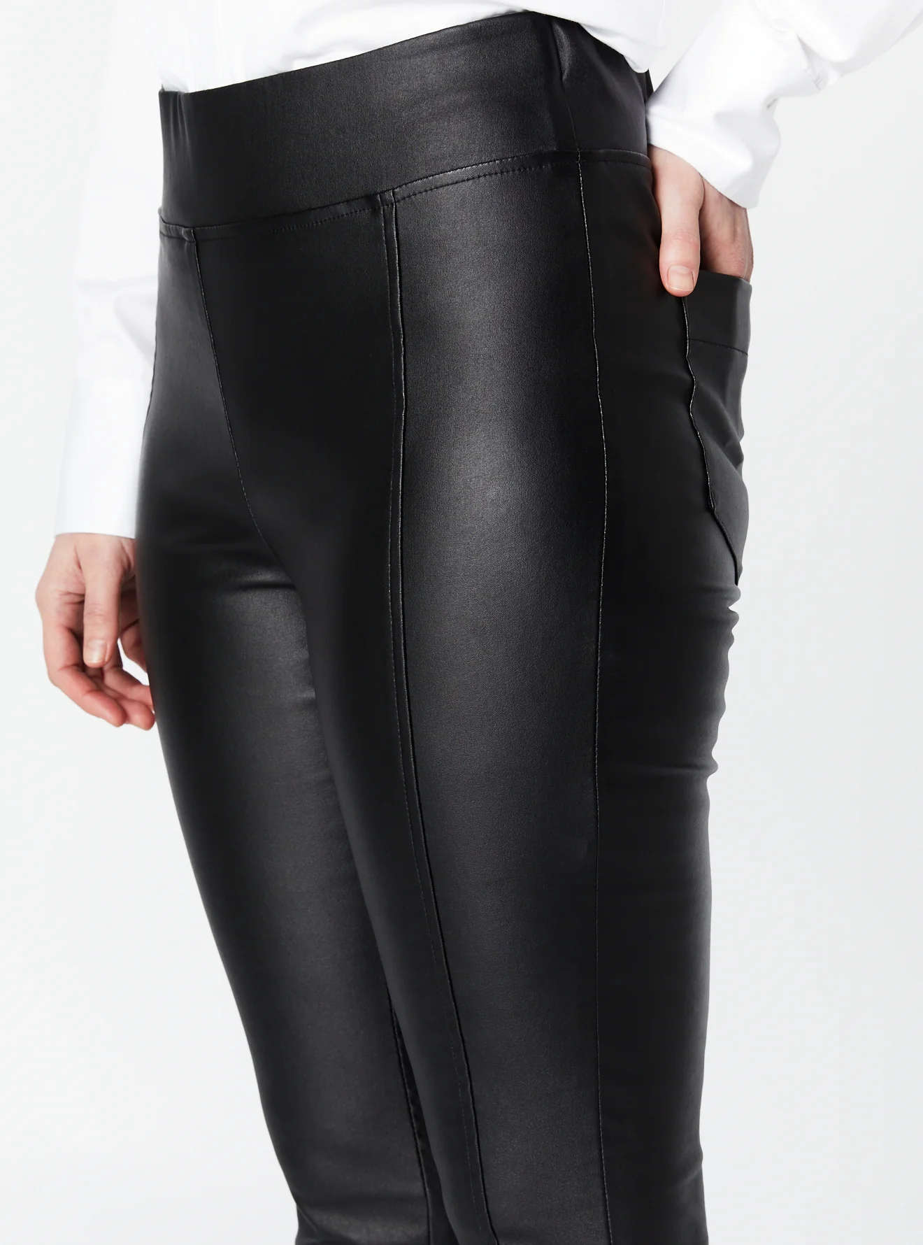 TANYA PANT - Image 5