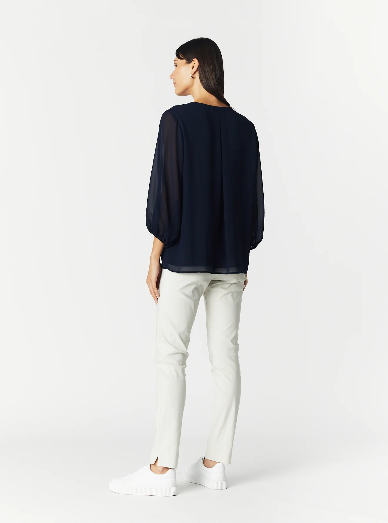 V-NECK LONG SLEEVE TOP - Image 3