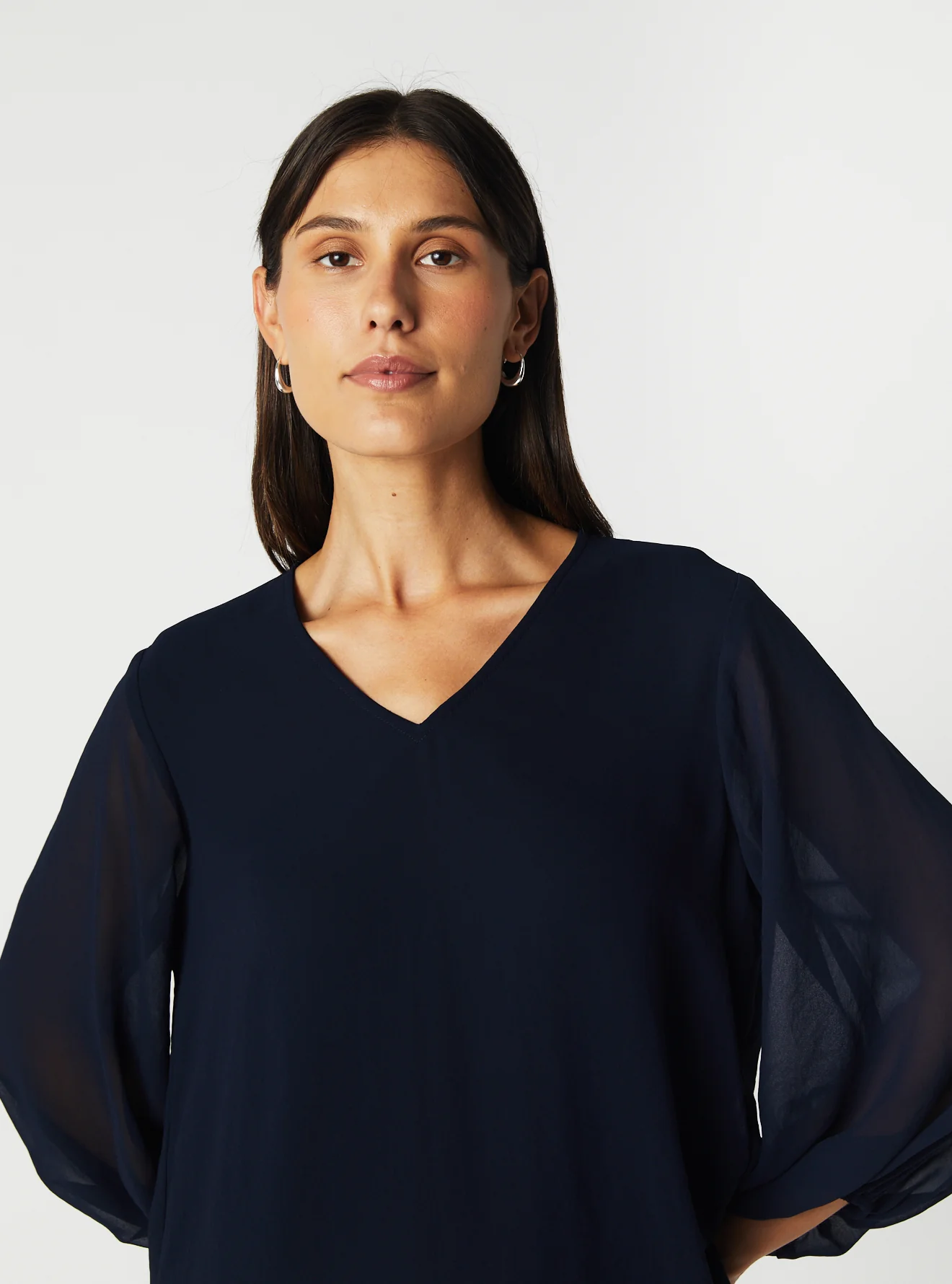V-NECK LONG SLEEVE TOP - Image 4